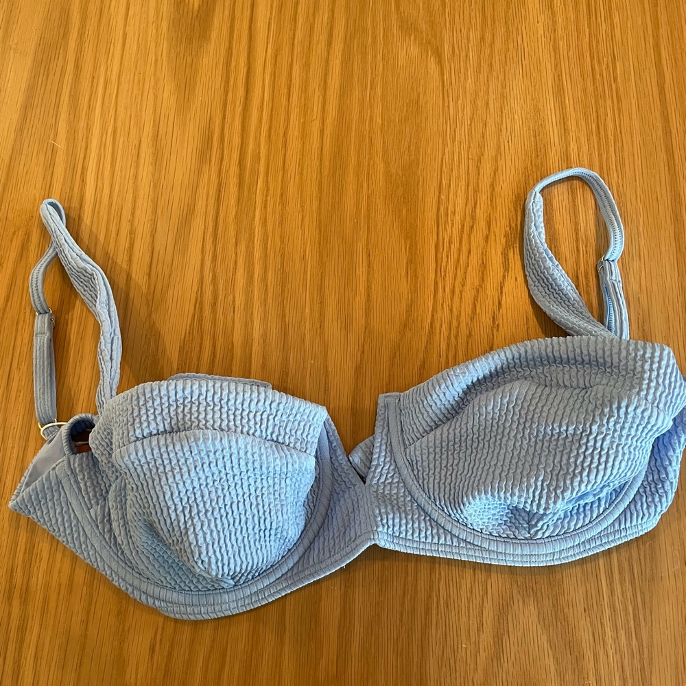 Monday swimwear Clovelly Bikini top